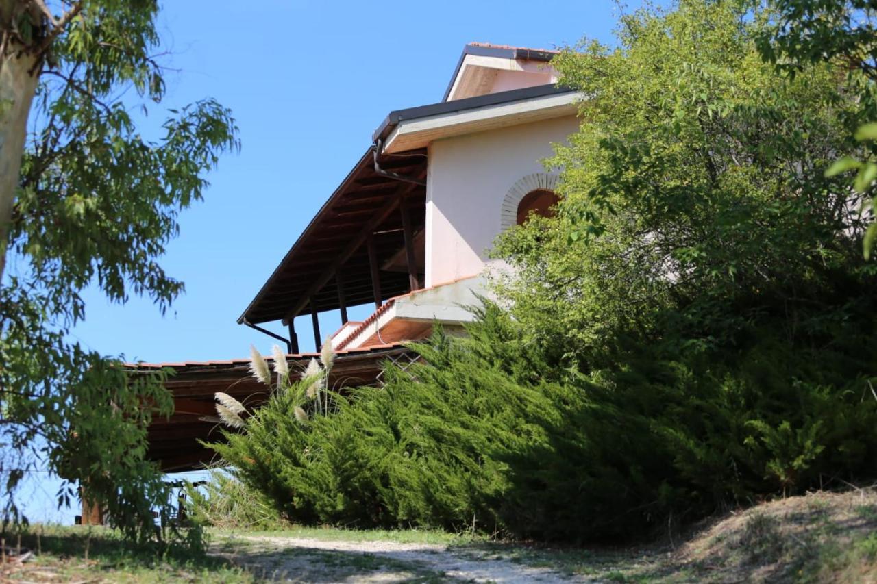 Manuel Suites Pianella  Exterior photo